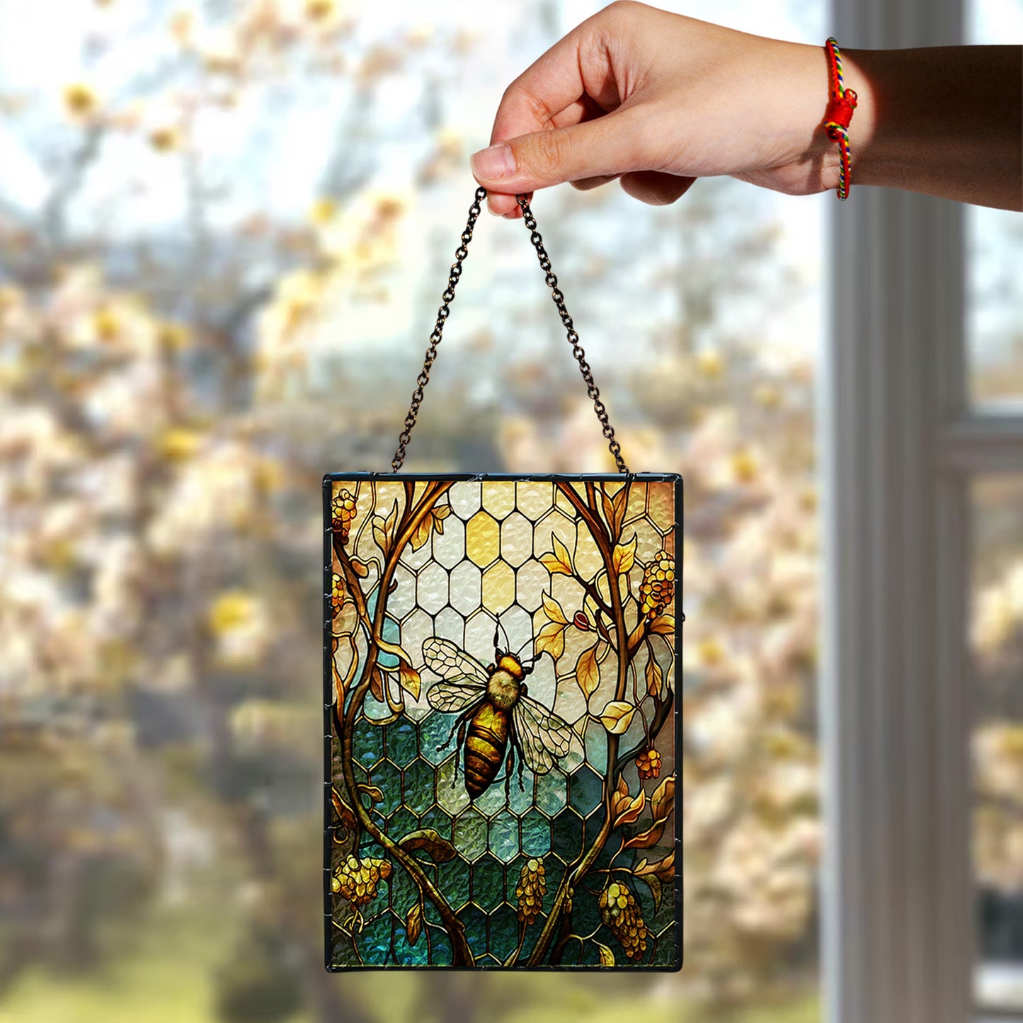 Beautiful Bee Ripple Acrylic Suncatcher