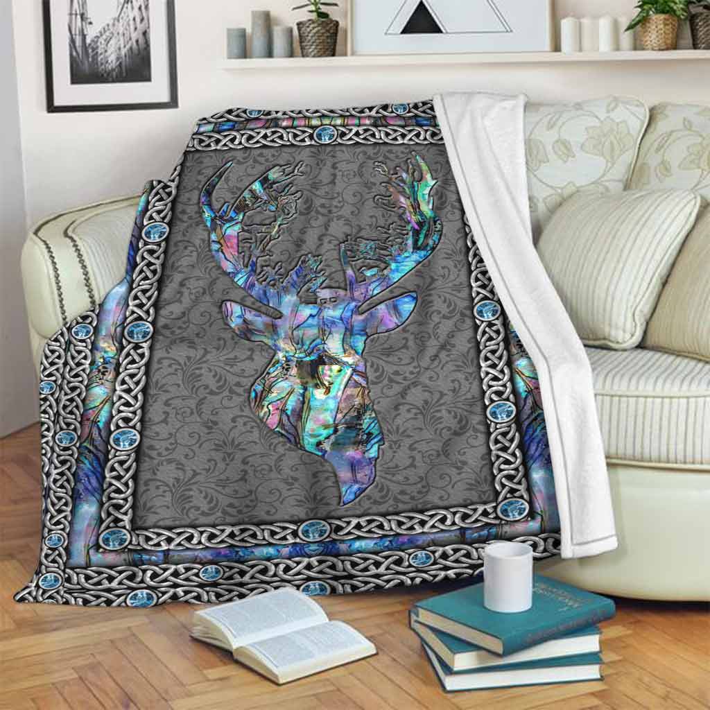 Love Hunting - Blanket