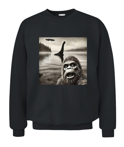 Loch Ness Witness – Bigfoot Selfie Shirt