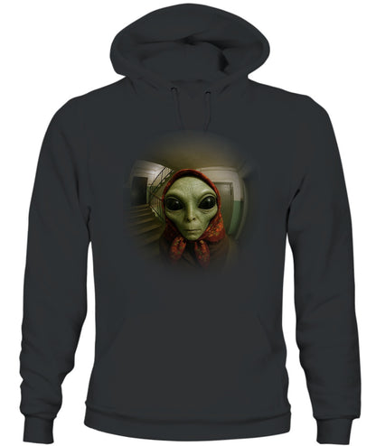 Babushka Alien – Funny Retro UFO Shirt