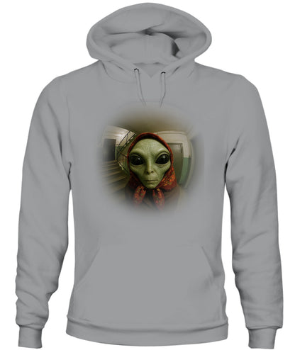 Babushka Alien – Funny Retro UFO Shirt