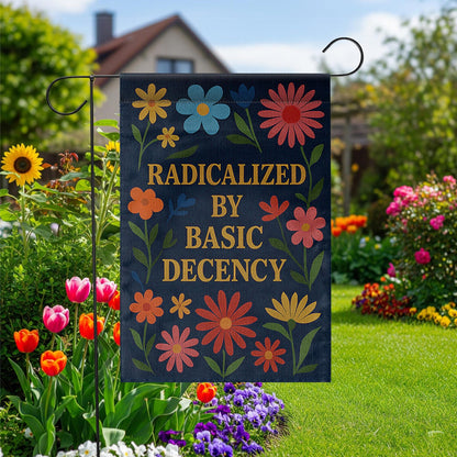 Floral Garden Flag: Progressive Outdoor Decor 2