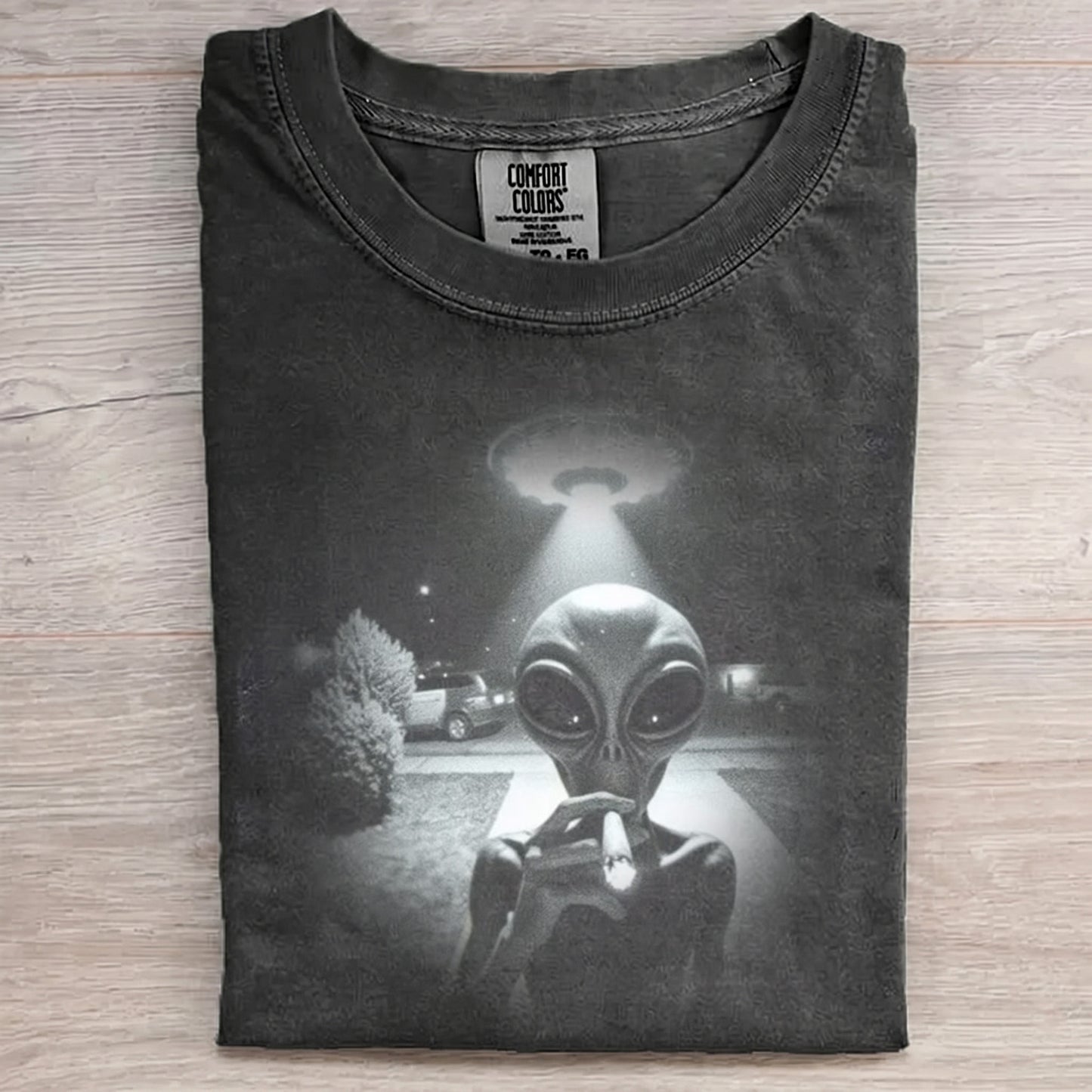 The Truth Is Smoked Out There – Funny Alien Tee