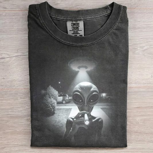 The Truth Is Smoked Out There – Funny Alien Tee