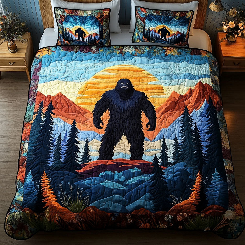 Dusk Watcher – Bigfoot Quilted Bedding Set