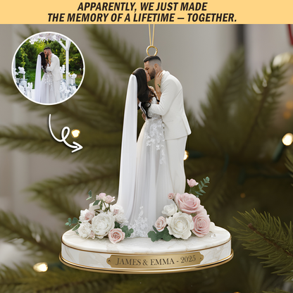Couple Moments – Personalized Christmas Ornament