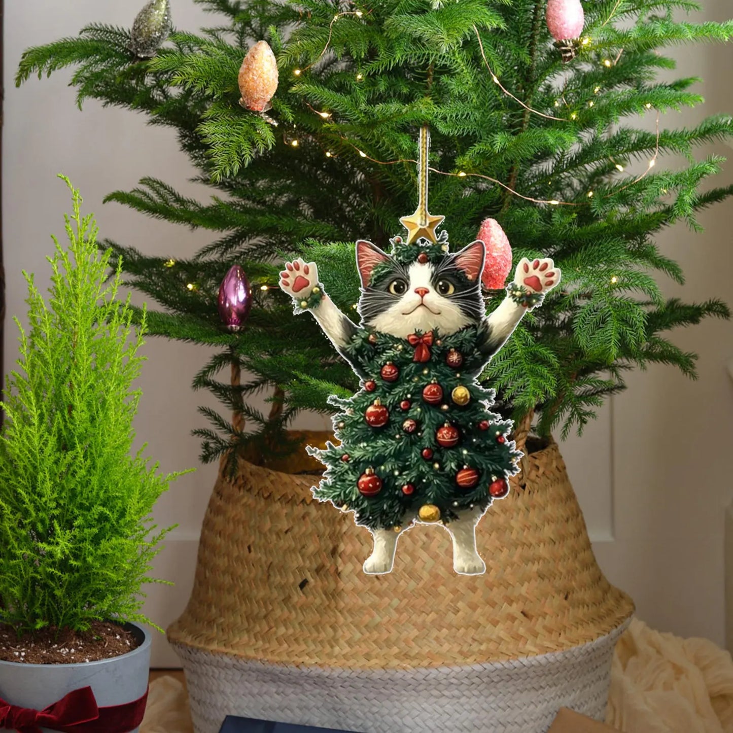 Cute Cat Christmas Ornament - Funny Holiday Pet Gift